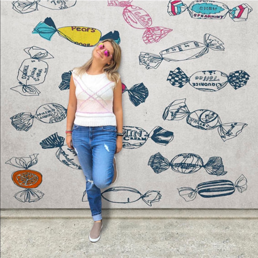 Vintage 1980's Hand-Knitted White Sweater Vest